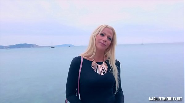 Héléna, 35ans, blonde atomique !