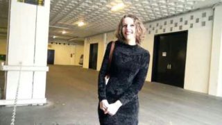 Jacquieetmicheltv – Le gang-bang fou de Rose, 25ans
