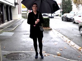 jacquieetmicheltv – Julie, 25 years old, wanted to get behind the scenes!
