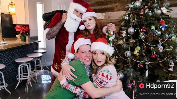Family Strokes – Charlotte Sins & Summer Hart – Christmas Family Orgy