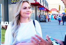 jacquieetmicheltv – Britney, 24, under the Californian sun!