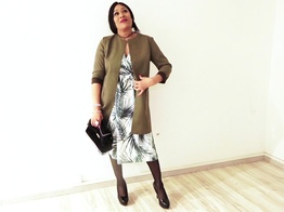 jacquieetmicheltv – Lala’s big gift, 42 years old!