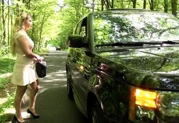 jacquieetmicheltv – In the woods of lust with Emma, 28 years old!