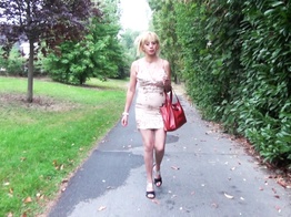 jacquieetmicheltv – Zhelia, 41 years old, Arab girl still as naughty!