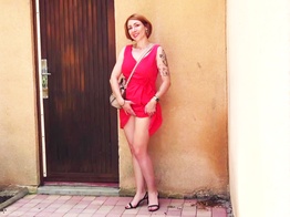 jacquieetmicheltv – Let’s take a walk in the woods with Julie …