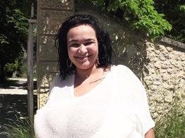 jacquieetmicheltv – Inès, 26, luscious housekeeper in Marseille!