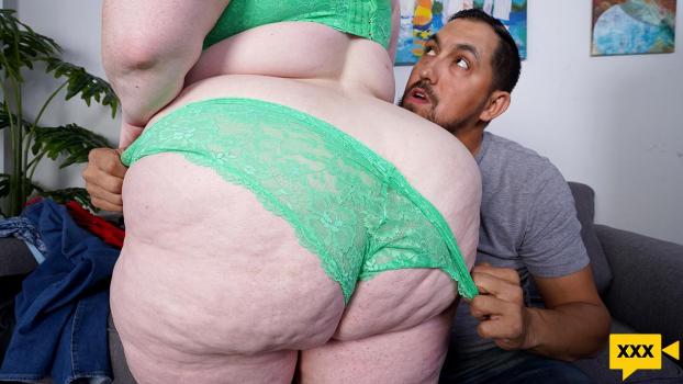 Plumper Pass – Asstyn Martyn – Curvy Model Wanted