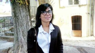 jacquieetmicheltv – Alicia, 26, cashier in events!