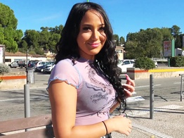 jacquieetmicheltv – Zarah, 20, from Montpellier!