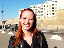 jacquieetmicheltv – Roxy, 22, yachtsman in Marseille!