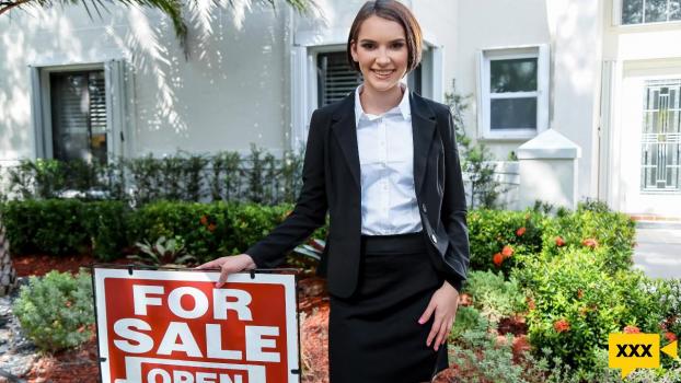 LookAtHerNow – Natalie Porkman – Making The Sale 2