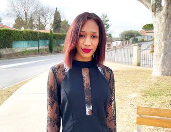 jacquieetmicheltv – Reyna, 20, goes wild!