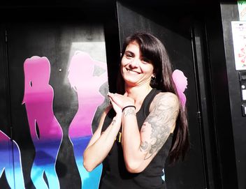 jacquieetmicheltv – Marina shares her experiences with four guys!