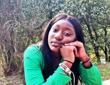 jacquieetmicheltv – Alawa, 22, from Cannes!