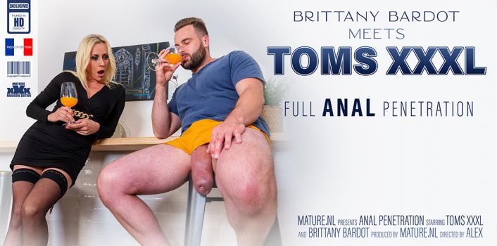 MatureNL - Toms XXXL & MILF Brittany Bardot'S Extreme Anal Fucking!  Exclusive Mature.nl Full Anal Penetration!