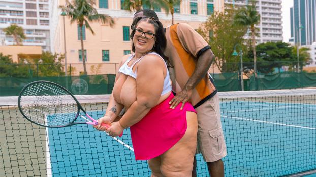 PlumperPass – Luna Lark – Serving Luna’s Ass
