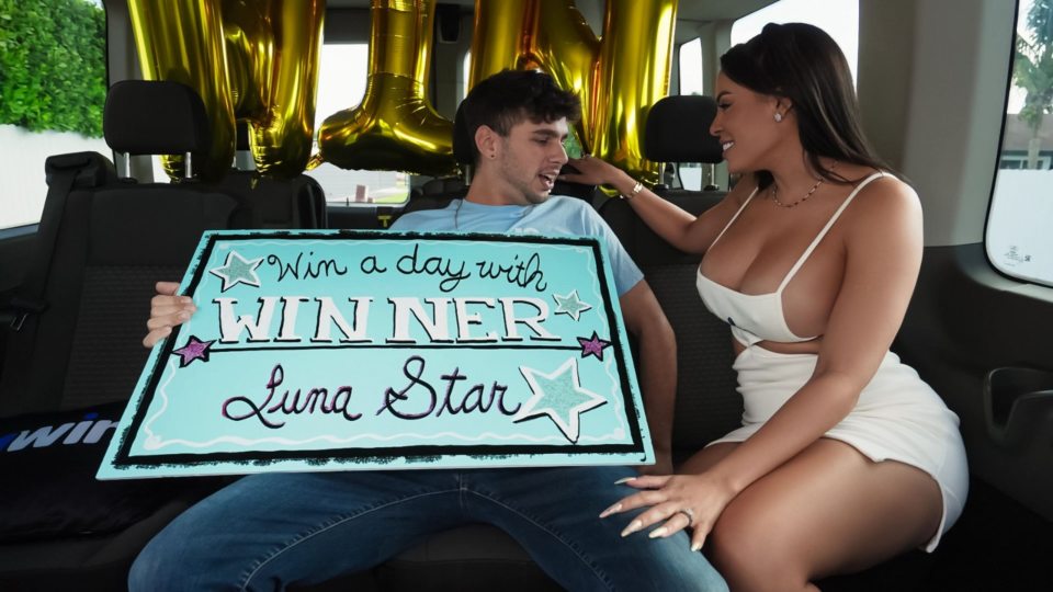 RKPrime – Luna Star – Mega Fan Wins a Ride