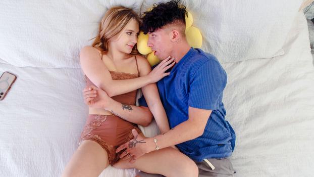 She'sBreedingMaterial – Becky Summer – Breed Your Stepsis Before Dad