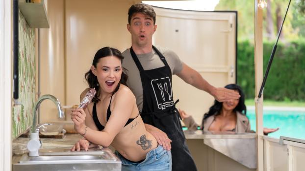 LatinaMILF – Mariana Martix & Lucy Mendez – Big Tony's Pepperoni