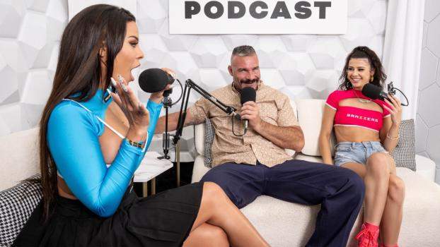 BrazzersExxtra – Luna Star & Kylie Rocket – The Brazzers Podcast: Episode 19